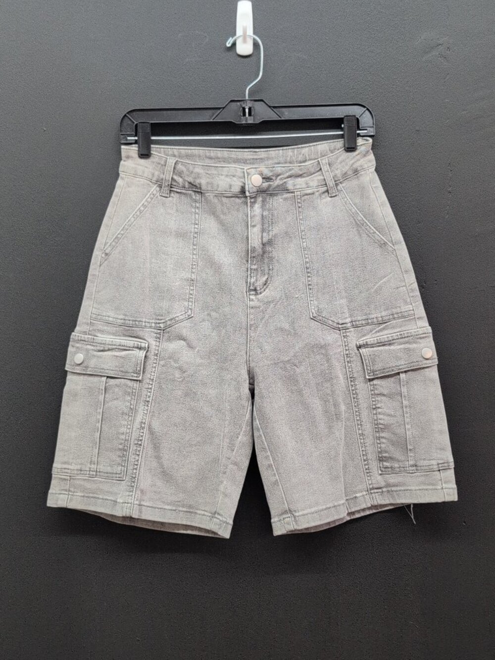 Eddoyee Women's High-Waisted Denim Bermuda Cargo Jorts Shorts Medium Grey Size M